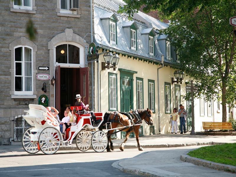 Hotel Ambassadeur et Suites Ville de Québec Extérieur photo